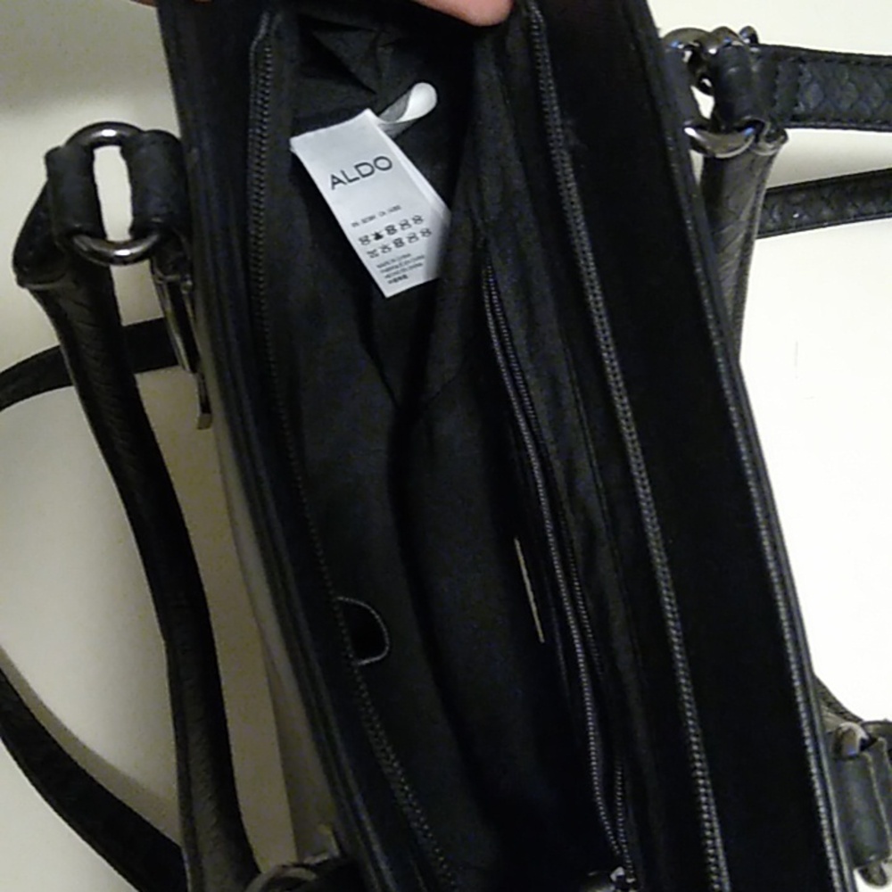 Aldo handbag in gorgeous gunmetal color - Picture 9 of 14